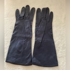 Roger Fare for Saks Fifth Avenue ladies vintage gloves